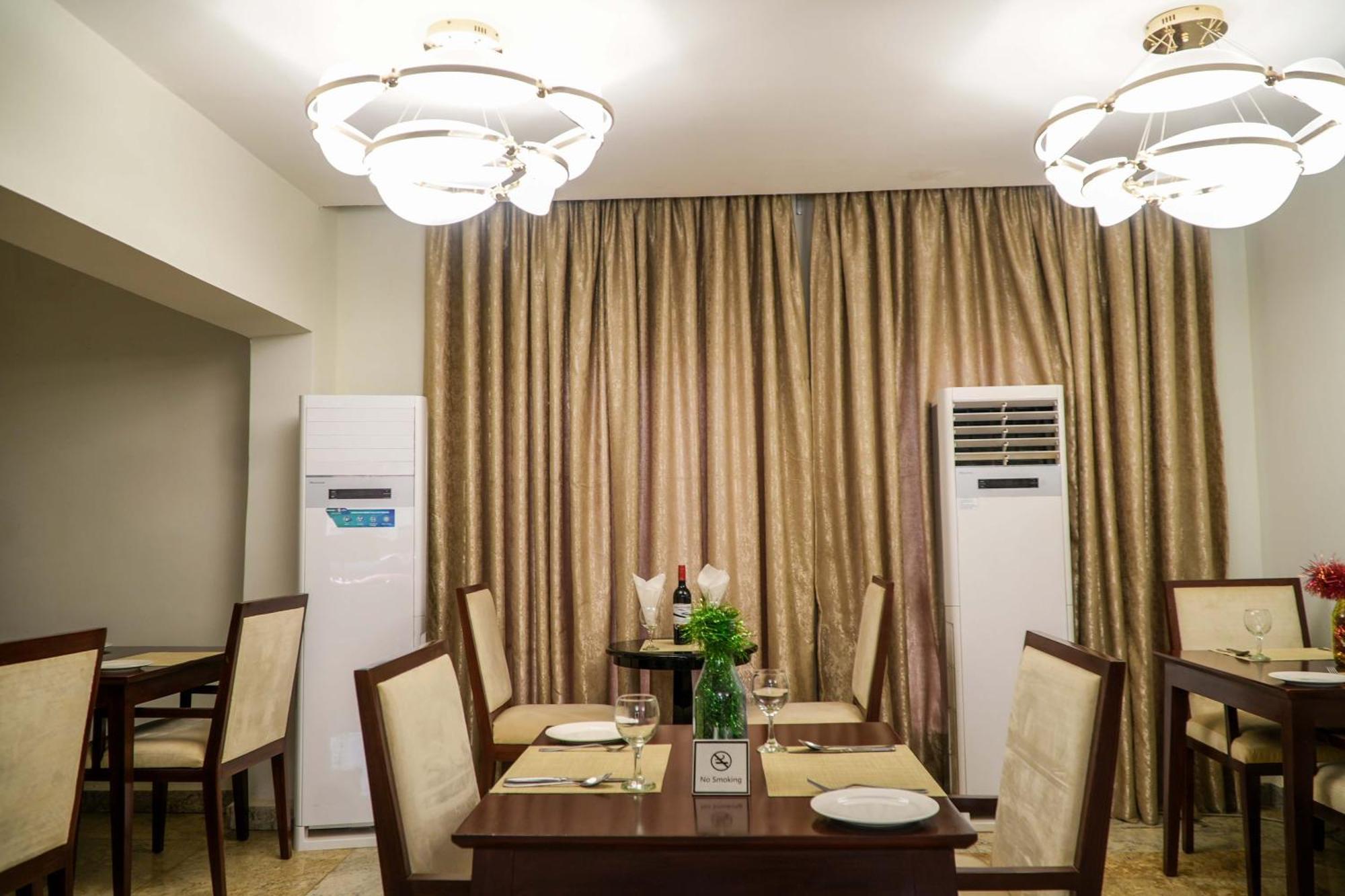 Amor Hotels Abuja Extérieur photo