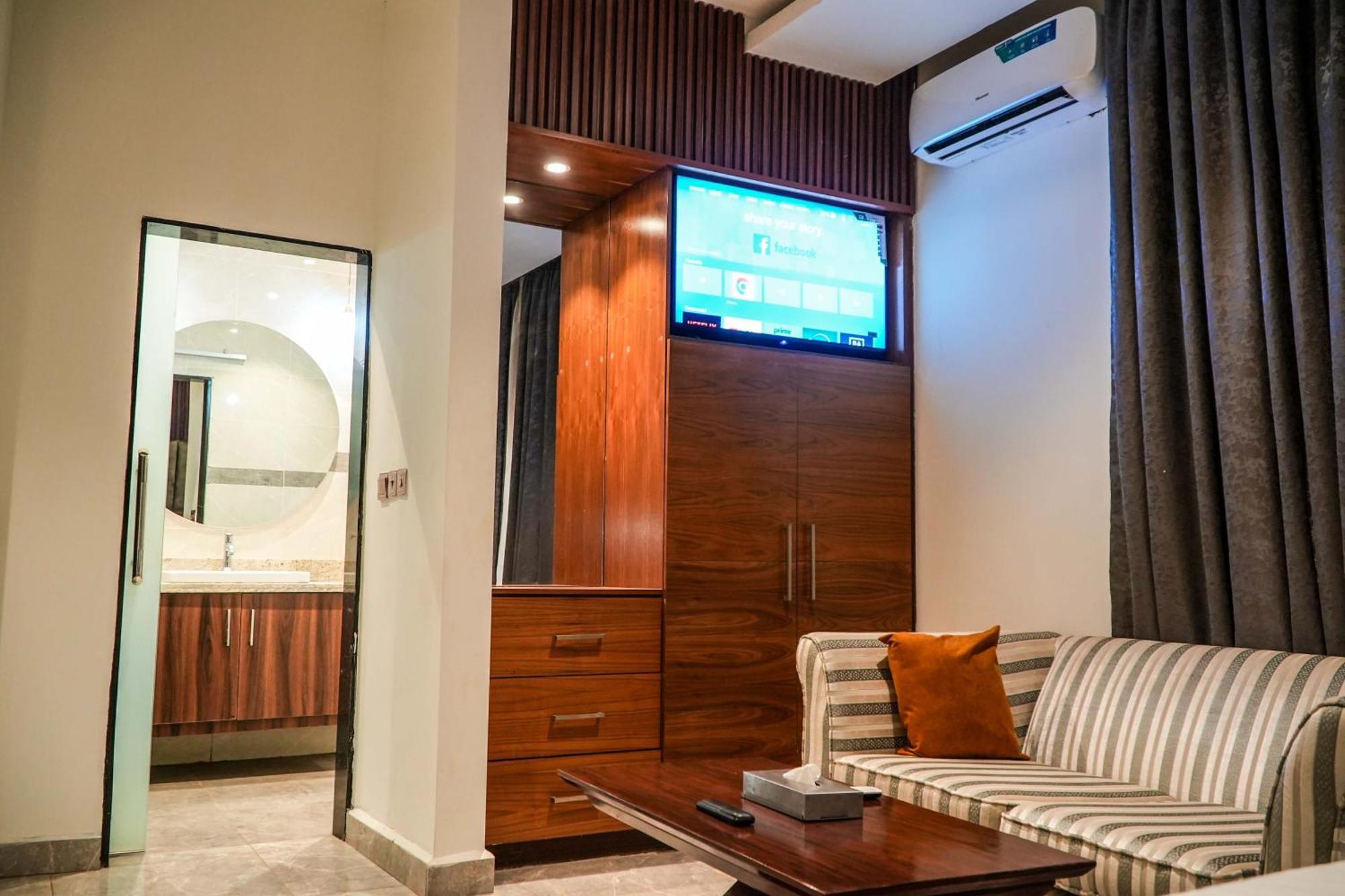 Amor Hotels Abuja Extérieur photo
