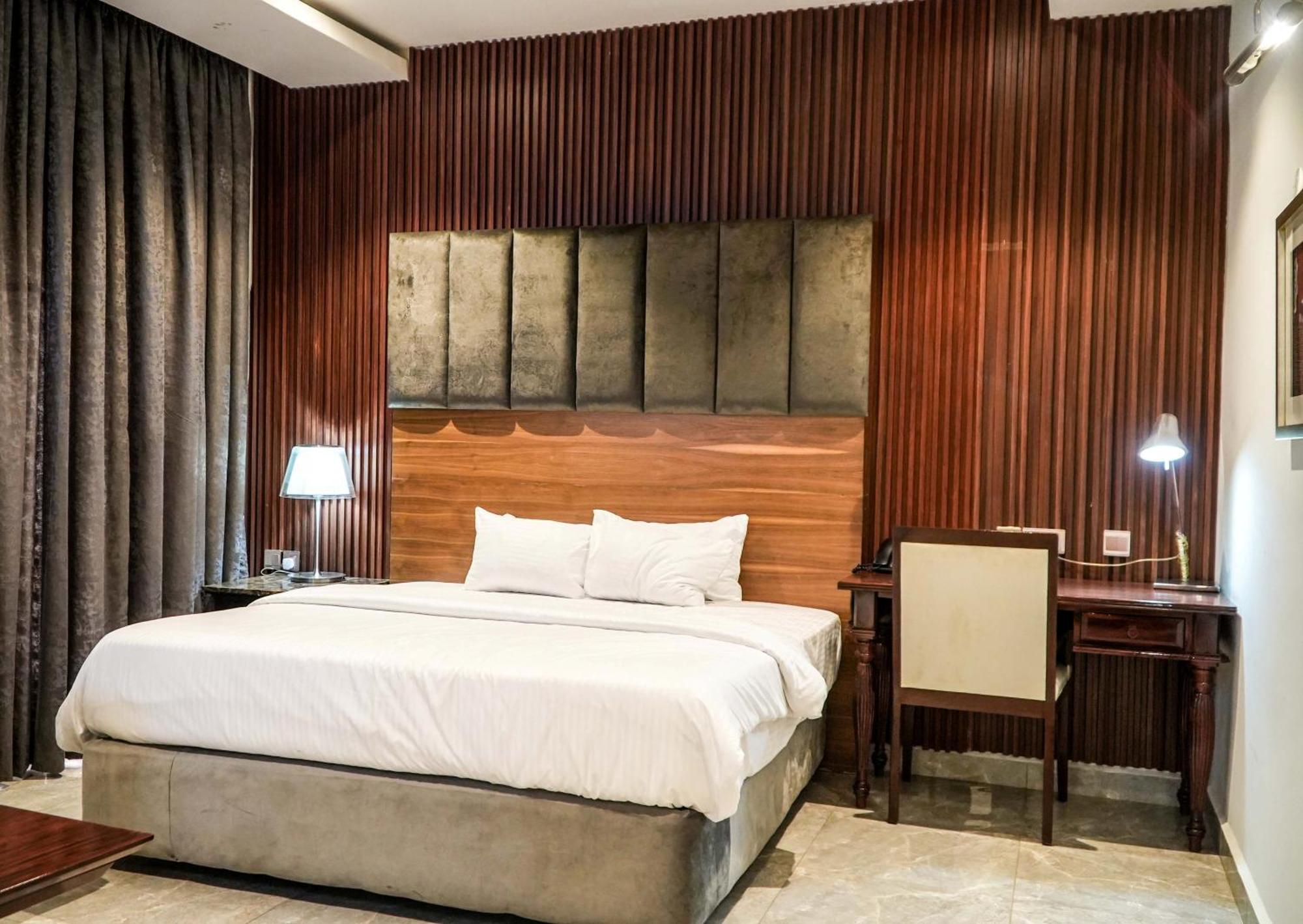 Amor Hotels Abuja Extérieur photo