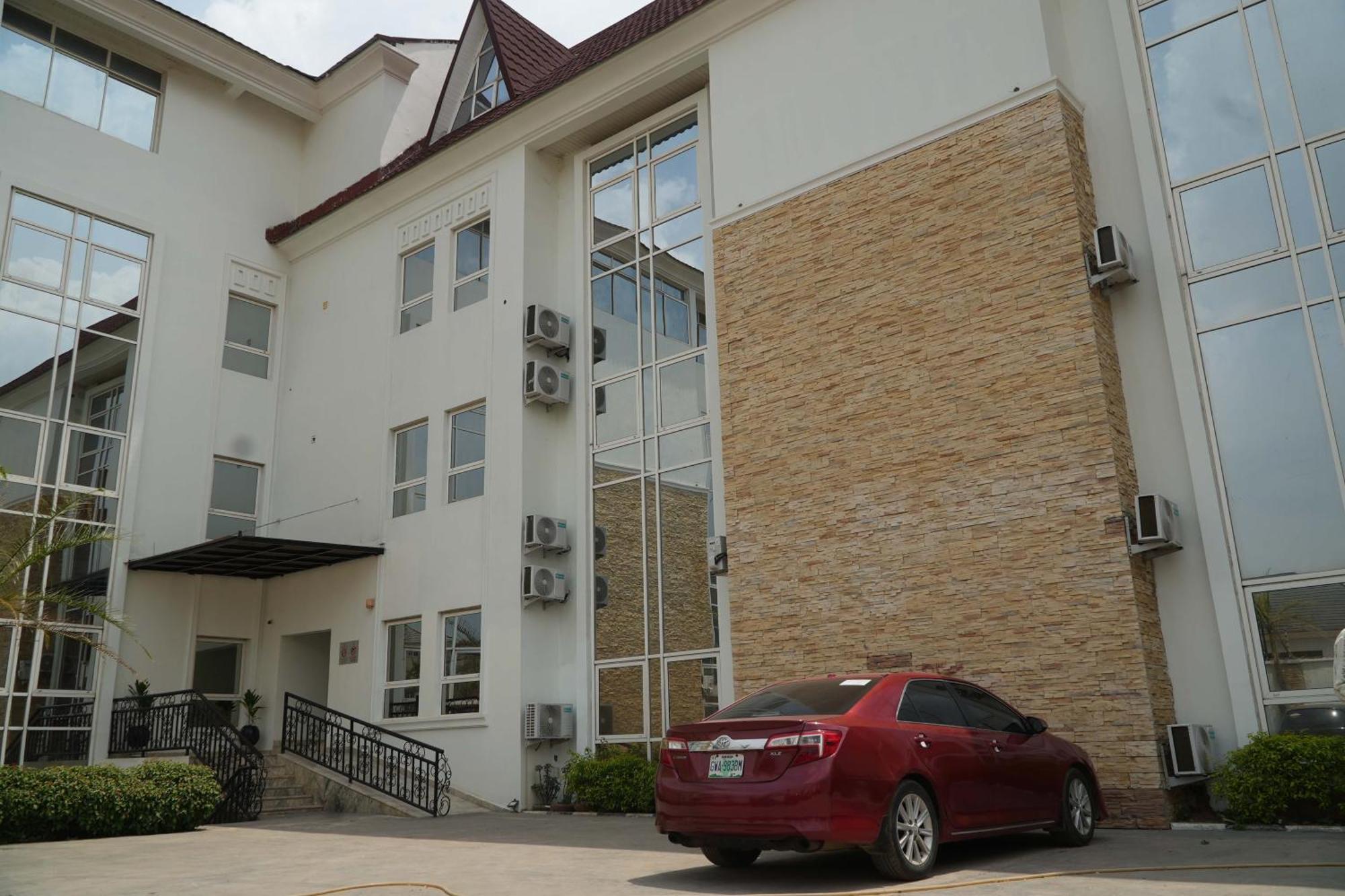 Amor Hotels Abuja Extérieur photo